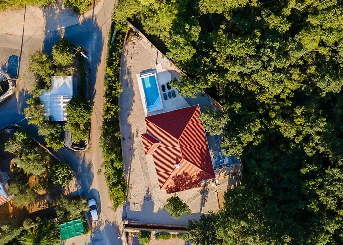 2 Bedroom Pet Friendly In Zestilac * Gostinjac