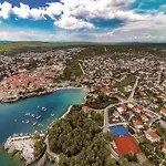Сasa de vacaciones Stunning In Zestilac Gostinjac